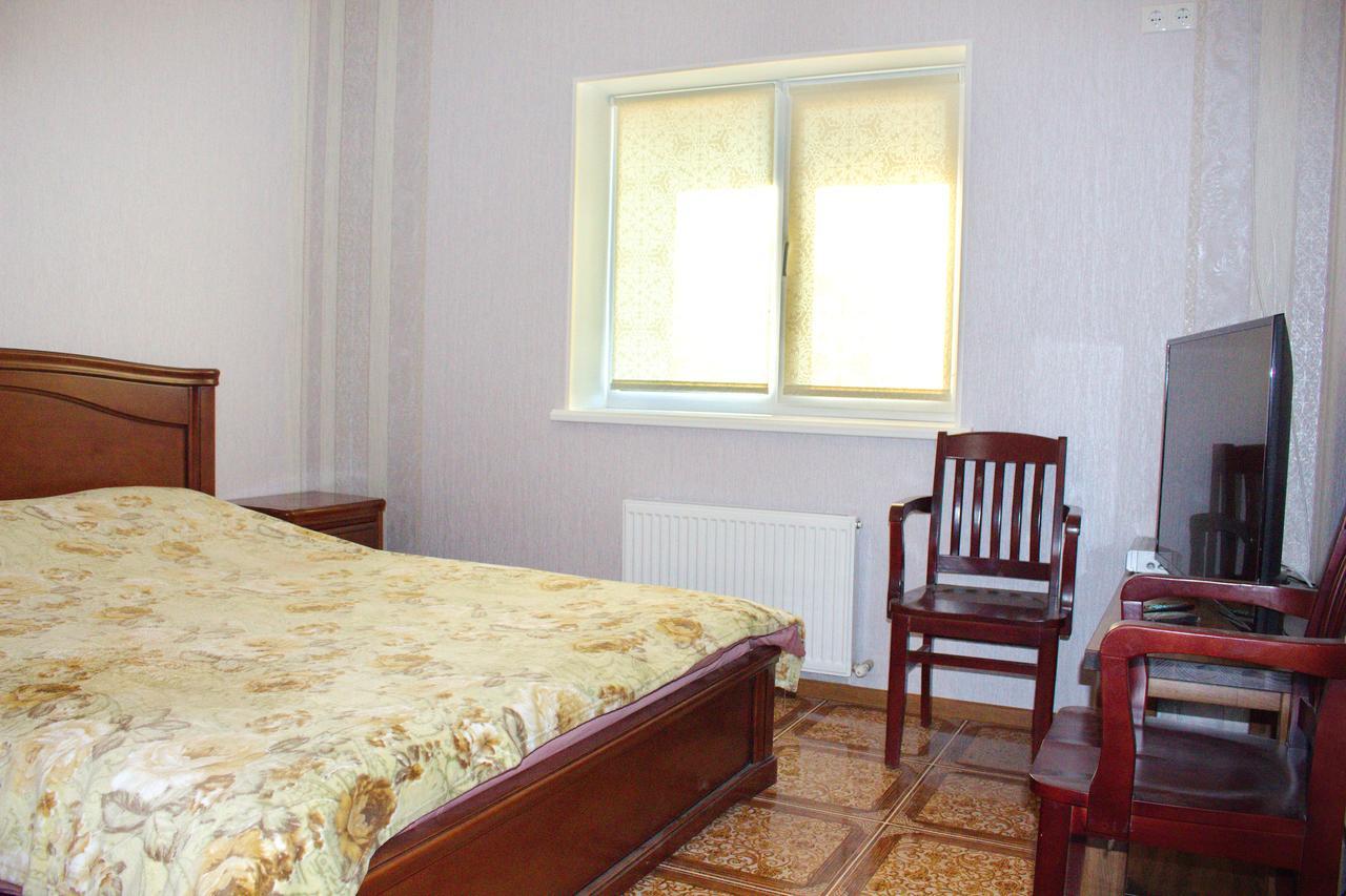 Smotrytska Vezha Hotel Kamianets-Podilskyi Exterior foto