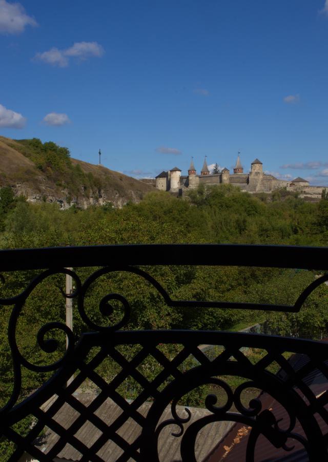 Smotrytska Vezha Hotel Kamianets-Podilskyi Exterior foto